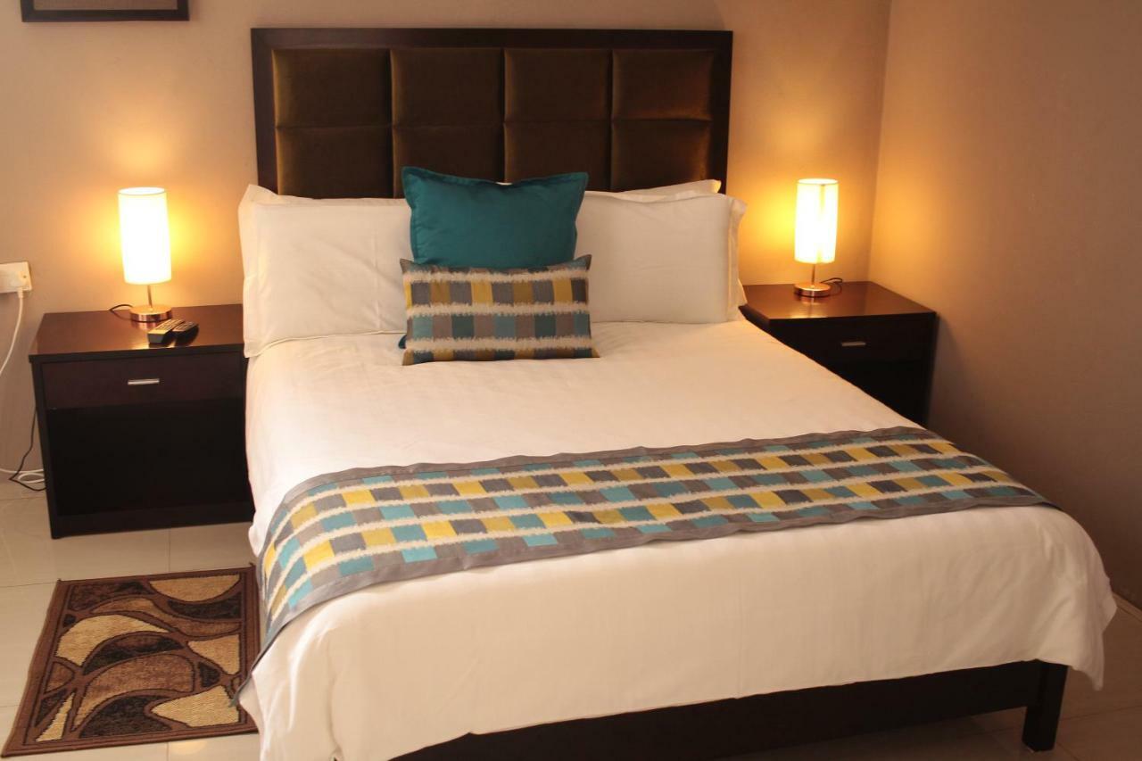 Triple Palms Bed&Breakfast Gaborone Exterior foto