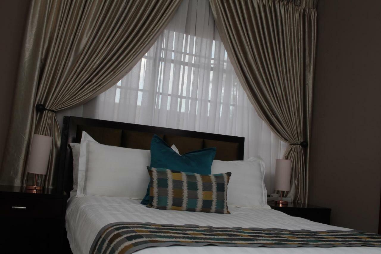 Triple Palms Bed&Breakfast Gaborone Exterior foto